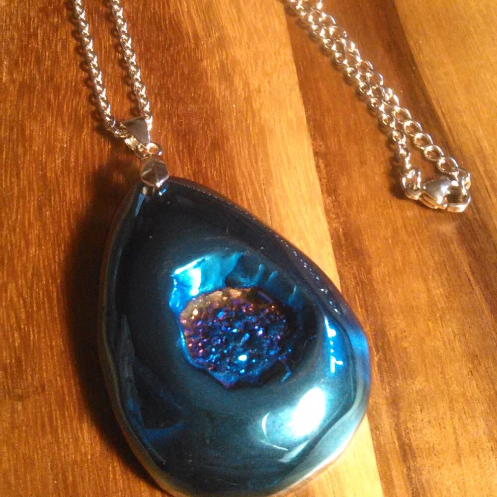 Blue Color Drusy Quartz Stainless Steel Pendant Necklace - Picture 1 of 7